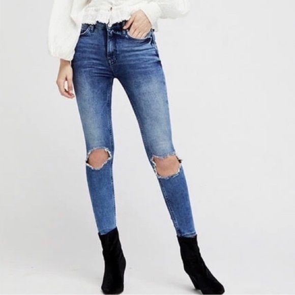 Free People Denim - FREE PEOPLE High Rise Distressed Medium Wash Skinny Jeans Sz 27''